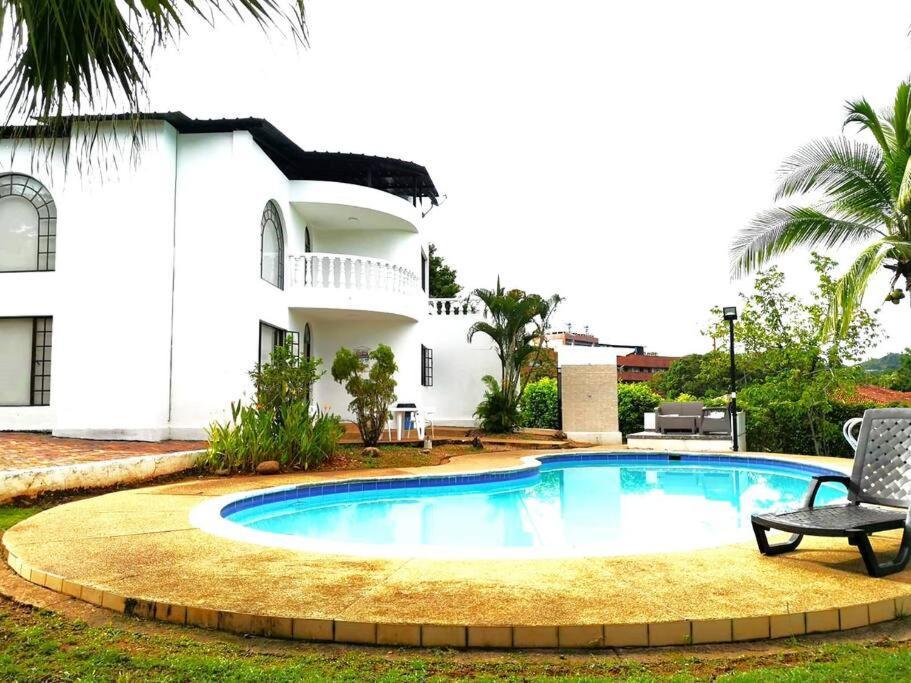 Espectacular Casa Con Piscina, Wifi Y Aa Melgar