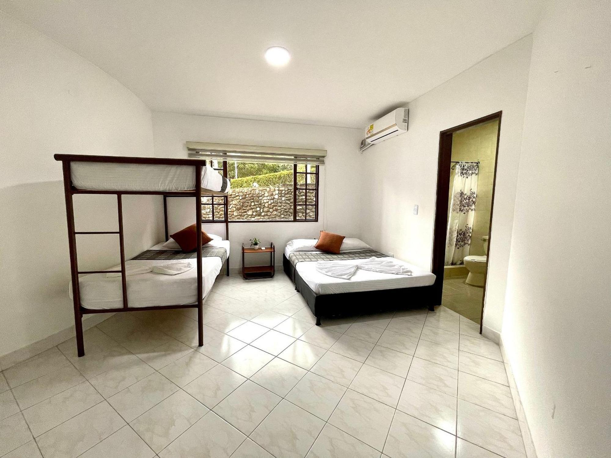 Espectacular Casa Con Piscina, Wifi Y Aa Holiday home Melgar